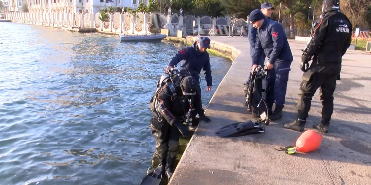Sarıyer'de denizde kaybolan 2 kişiyi arama çalışmaları sürüyor