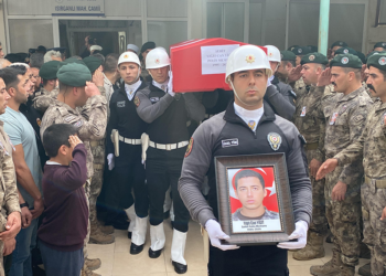 Şehit polis Yiğit Can Yiğit, son yolculuğuna uğurlandı