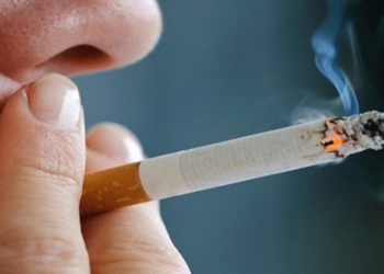 Sigara, akciğer sönmesi riskini 20 kat artırıyor