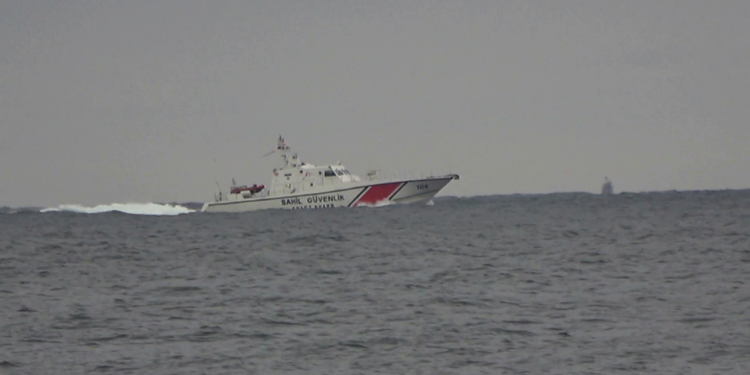 Şile'de batan teknedeki balıkçıyı arama çalışmalarında 4'üncü gün