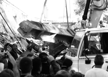 Sırbistan'da tren istasyonunun girişindeki çatı çöktü: 14 ölü