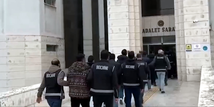 Suç örgütlerine yönelik 'Kuyu' operasyonlarında 50 şüpheli tutuklandı