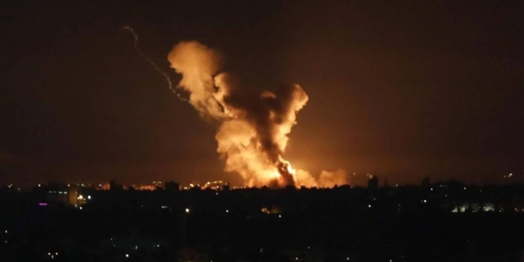 Suriye'de İran destekli hedeflere saldırı düzenlendi