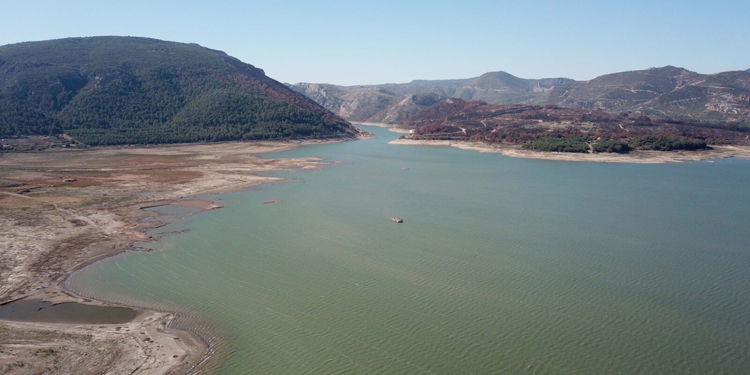 Tahtalı Barajı'ndaki su seviyesi yüzde 13,88'e düştü