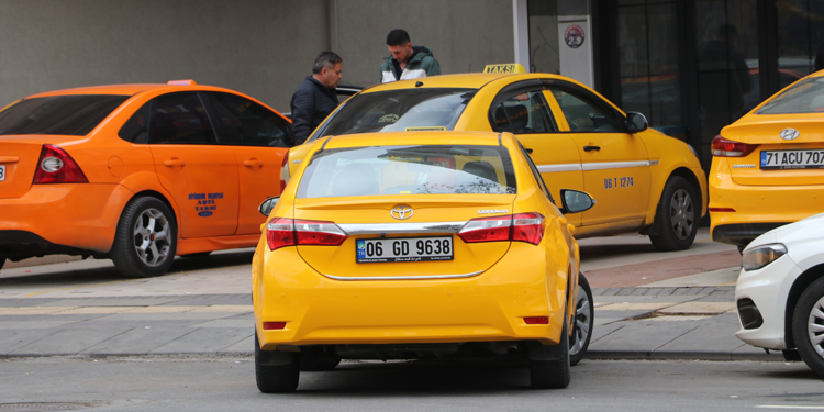 Taksi ve dolmuşlarda yeni dönem; Bunlar artık zorunlu
