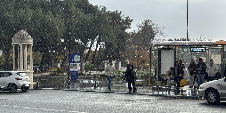 Tekirdağ'da sağanak etkili oldu