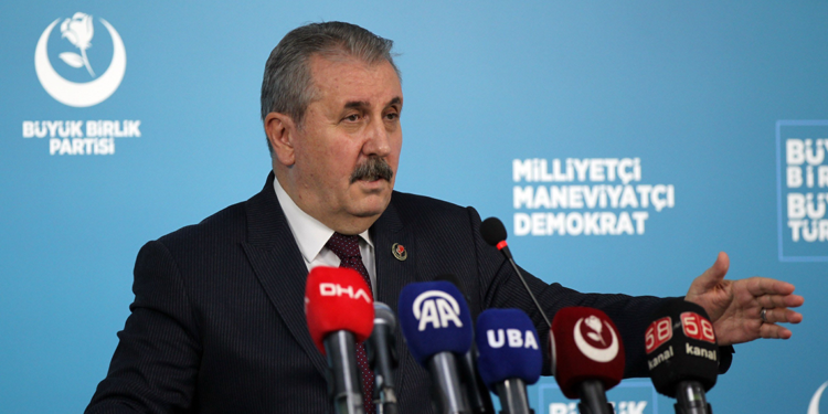 Terörle, teröristle müzakere değil mücadele diyoruz