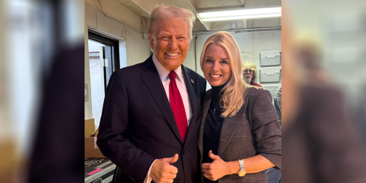 Trump, Adalet Bakanlığına Pam Bondi'yi aday gösterdi