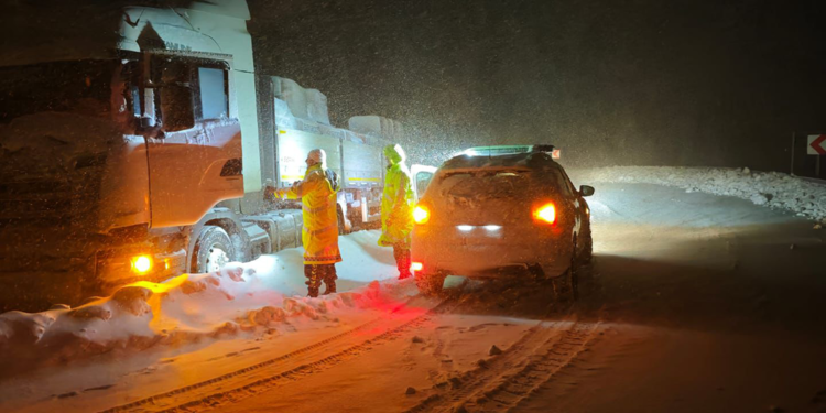 Tunceli'de 202 köy yolu ulaşıma kapandı