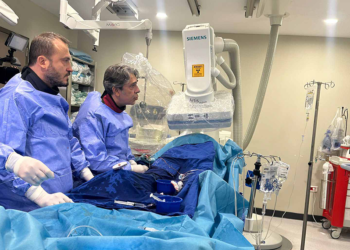 Türk doktorlar, betonlaşmış damarları açmayı öğretti