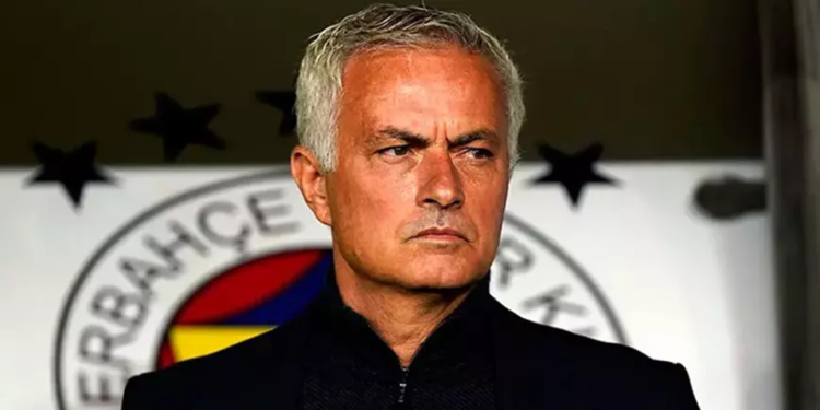 UEFA’dan Jose Mourinho'ya 1 maç men cezası