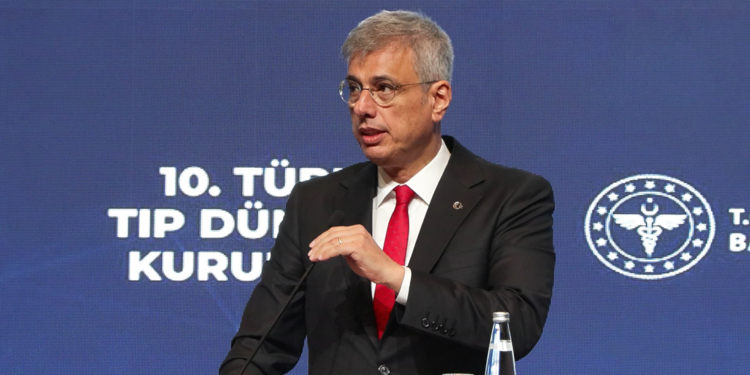 'Üreten Sağlık Modeli' dışa bağımlılığı azaltmayı hedeflemektedir