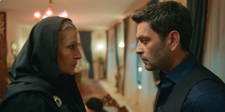 Uzak Şehir'de heyecan bitmiyor