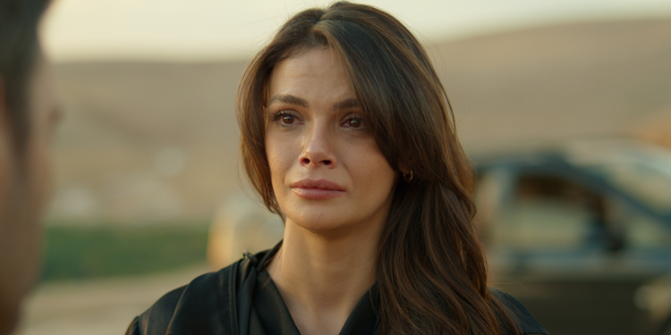 Uzak Şehir'in yeni tanıtım filminde, Sezen Aksu imzası