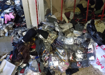 Van'da 2 giyim mağazası yandı; 1 milyon 100 bin TL zarar oluştu