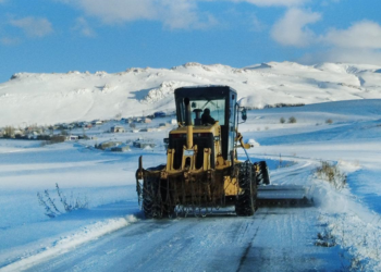 Van'da kardan kapanan 158 mahalle ve mezra yolu ulaşıma açıldı