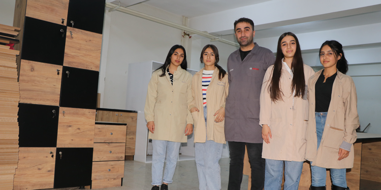 Van'daki meslek lisesi fabrika gibi; yılda 5 milyon ciro