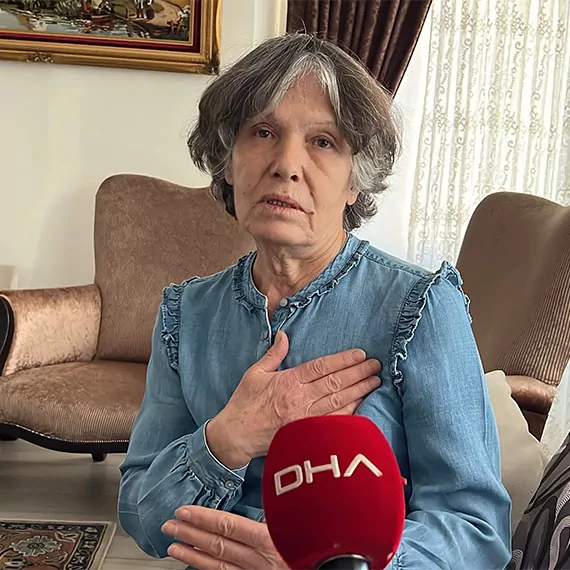 Kayseri'de, eski bina yöneticisi i̇smail g. Tarafından yumruklanan kadın bina yöneticisi hatice duman, "dudağım patlak, kaburgam kırık. Vücudum bayağı hasarlı. Tekmeledi ve tokatladı" dedi.