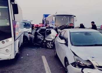 Yalova'da zincirleme kaza 4 yaralı