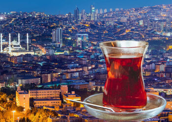 Bir Bardak Çay ve Ankara: Başkentin kalbinde sıcacık sohbetler