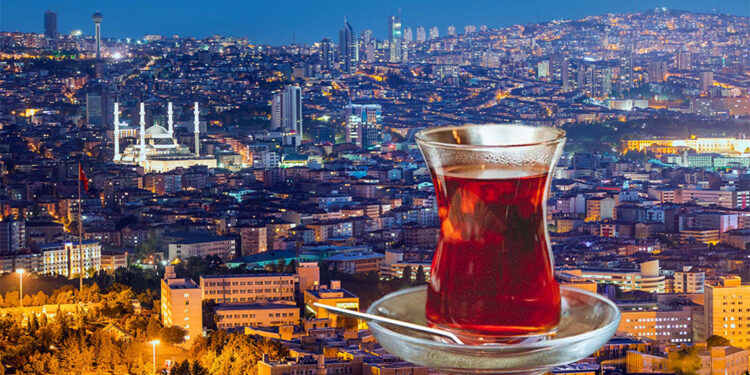 Bir Bardak Çay ve Ankara: Başkentin kalbinde sıcacık sohbetler