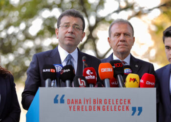 Seçme ve seçilme hürriyeti yok edilmekte