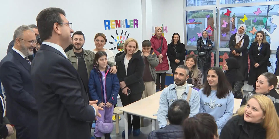 İBB Başkanı Ekrem İmamoğlu "Şükürler olsun, İstanbul'un 34 ilçesinde kreş açtık. Daha da açacağız. İnşallah Türkiye'nin her yerinde açacağız" dedi.