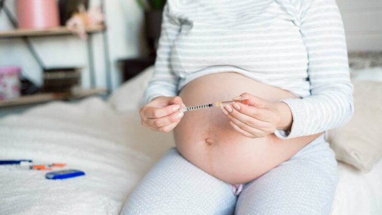 40 yaşından sonra gebelik başarısı hızla düşüyor