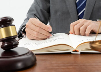 Ülkede kanunlara uymayanlar neden ceza almıyor?