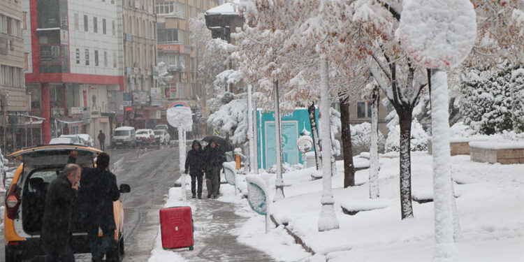 49 il için sarı ve turuncu kodlu uyarı
