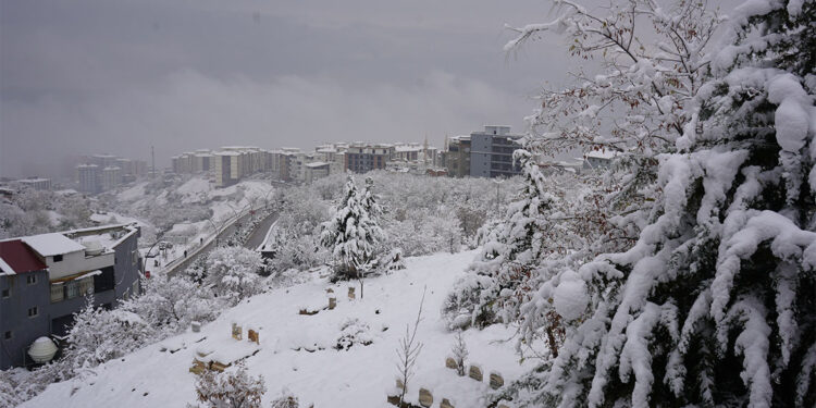 Şırnak'ta 1 belde ile 7 köy yolu ulaşıma kapandı