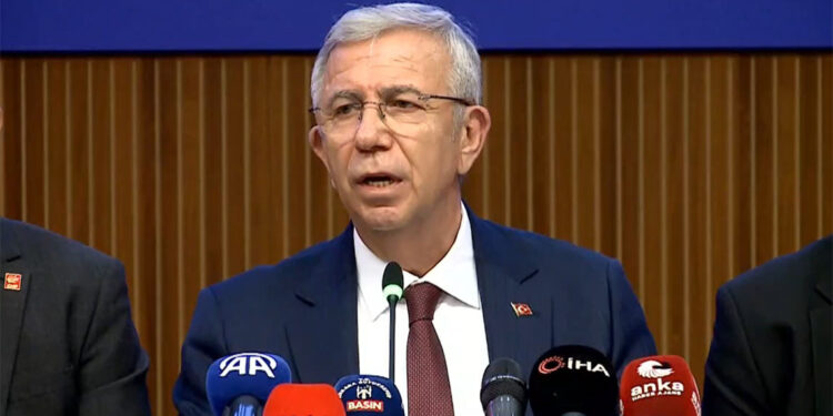 Toplu bir hücum başlatıldığı anlaşılmaktadır