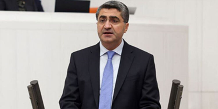 Sanal bahis ve kumarı yasaklayın!