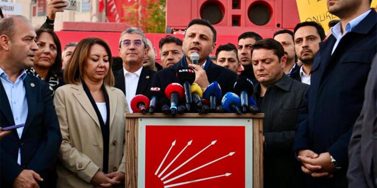 CHP'li Meclis üyeleri Esenyurt Belediyesi'ne alınmıyor