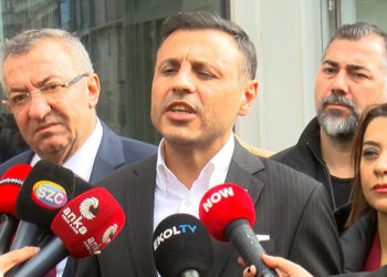 Davut Gül Esenyurt'ta CHP'li heyetle bir araya geldi