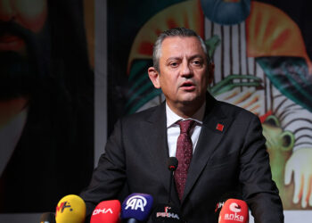 Cumhuriyet'e tuzak bir müfredat programını dayattılar