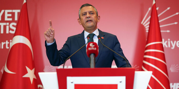 Özgür Özel Esenyurt Belediye Başkanı Ahmet Özer'i ziyaret edecek