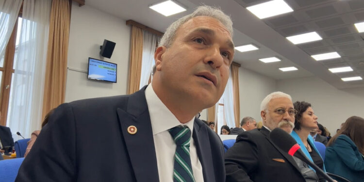 Öğretmenlerin sorunları artarak büyüyor!