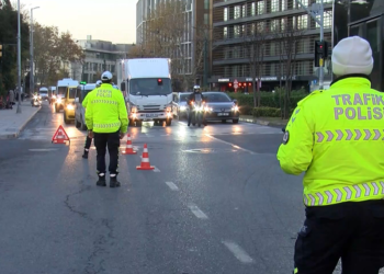 vİstanbul'da okul servis araçları denetlendi