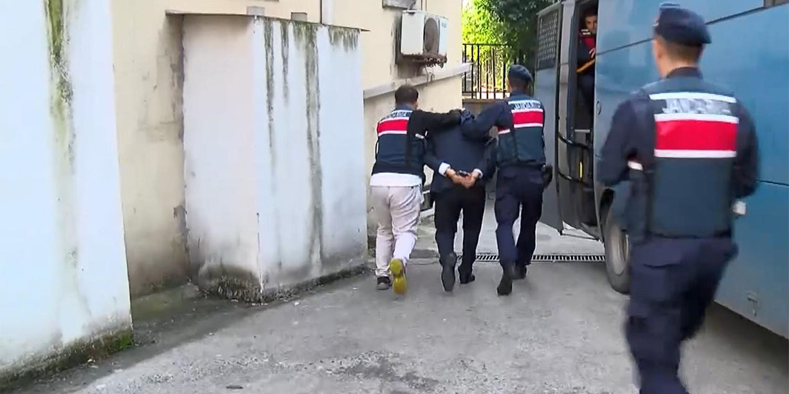 Yenidoğan çetesi soruşturmasında tutuklu sanık Hasan Basri Gök, "Çocuğun nabzı düşüktü, bebeği görmediğim için 'Çocuğu öldür' diyerek konuşmuşumdur" dedi.