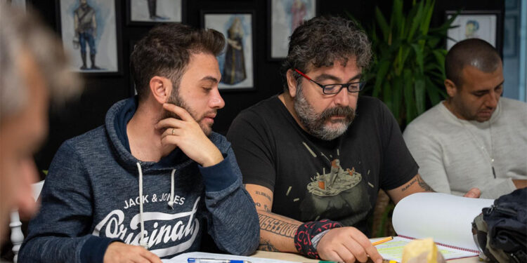 "Çok Tuhaf Soruşturma" oyunu için provalar başladı