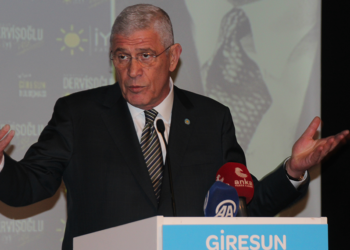 238 bin Suriyelinin vatandaşlığı derhal iptal edilmeli