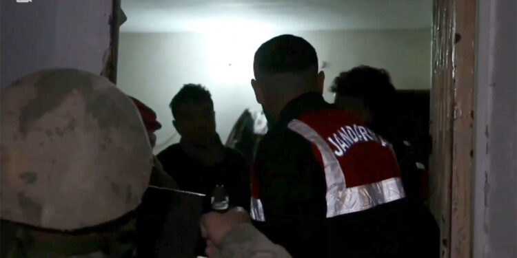 Gürz-28 operasyonlarında 147 şüpheli yakalandı