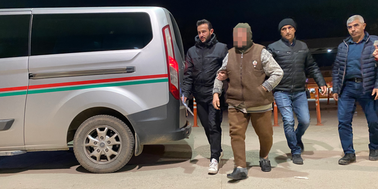 6 yaşındaki çocuğu kaçırmaya çalışırken yakalandı