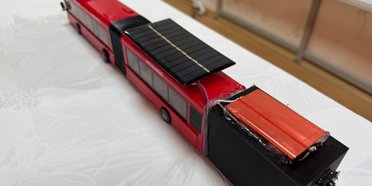 7'nci sınıf öğrencisi Duru'dan otobüslerin kendi enerjisini sağlayacak proje