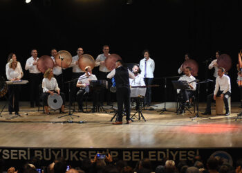 Türkiye'nin ilk adliye ritim topluluğu ilk konserini verdi