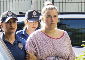 Bebeğini klozete bırakan anne ilk kez hakim karşısına çıktı