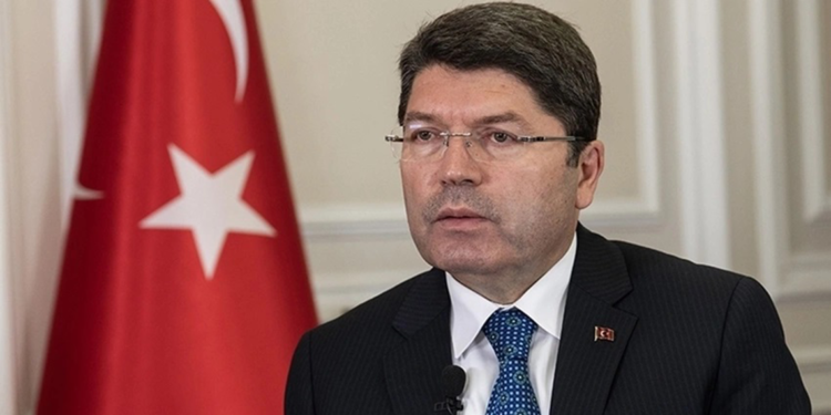 Adalet Bakanlığı'ndan DEM Parti'ye İmralı izni