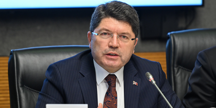 Adalet Bakanlığı'ndan engelli hükümlü ve tutuklulara 'açık görüş' izni