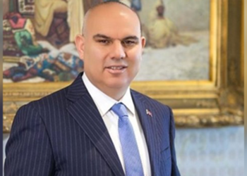 Ağrı Valisi kalp krizi geçirdi